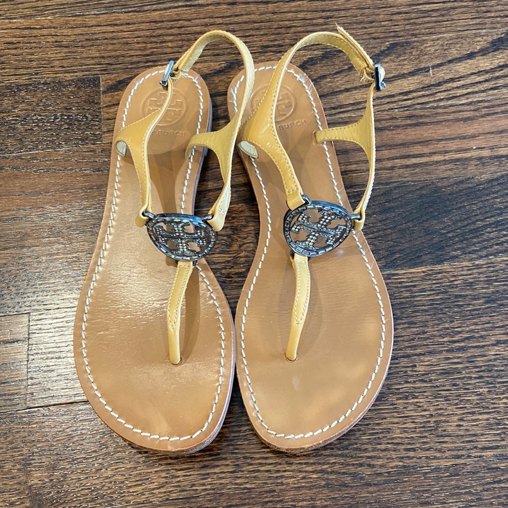 Womens Tory Burch closed sandals